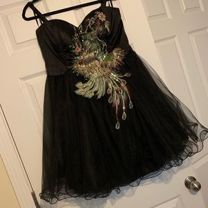 Short Peacock Black Dress